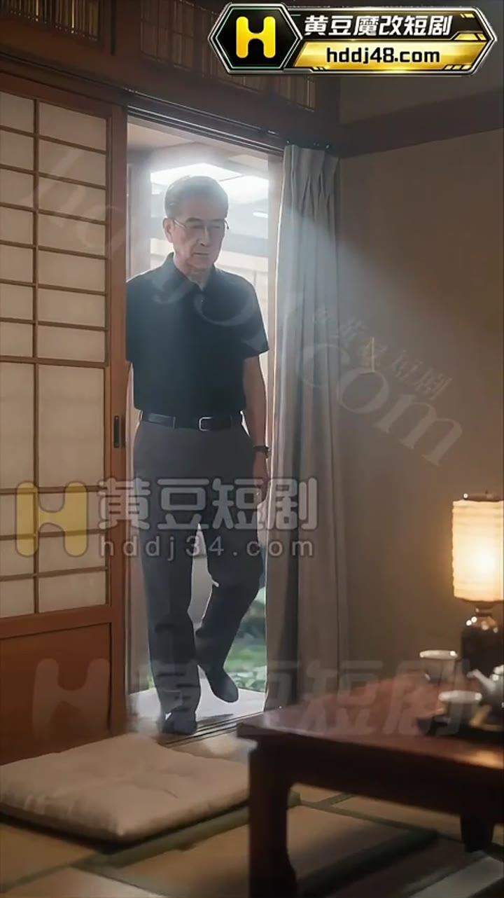 王强进入餐厅的日式独立包间