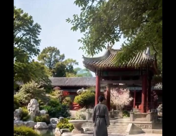 王府庭院与亭台夜色