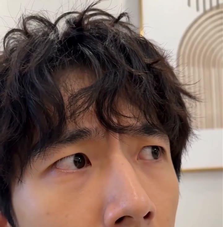 透明人林然在深夜回想女主收留他的那个夜晚