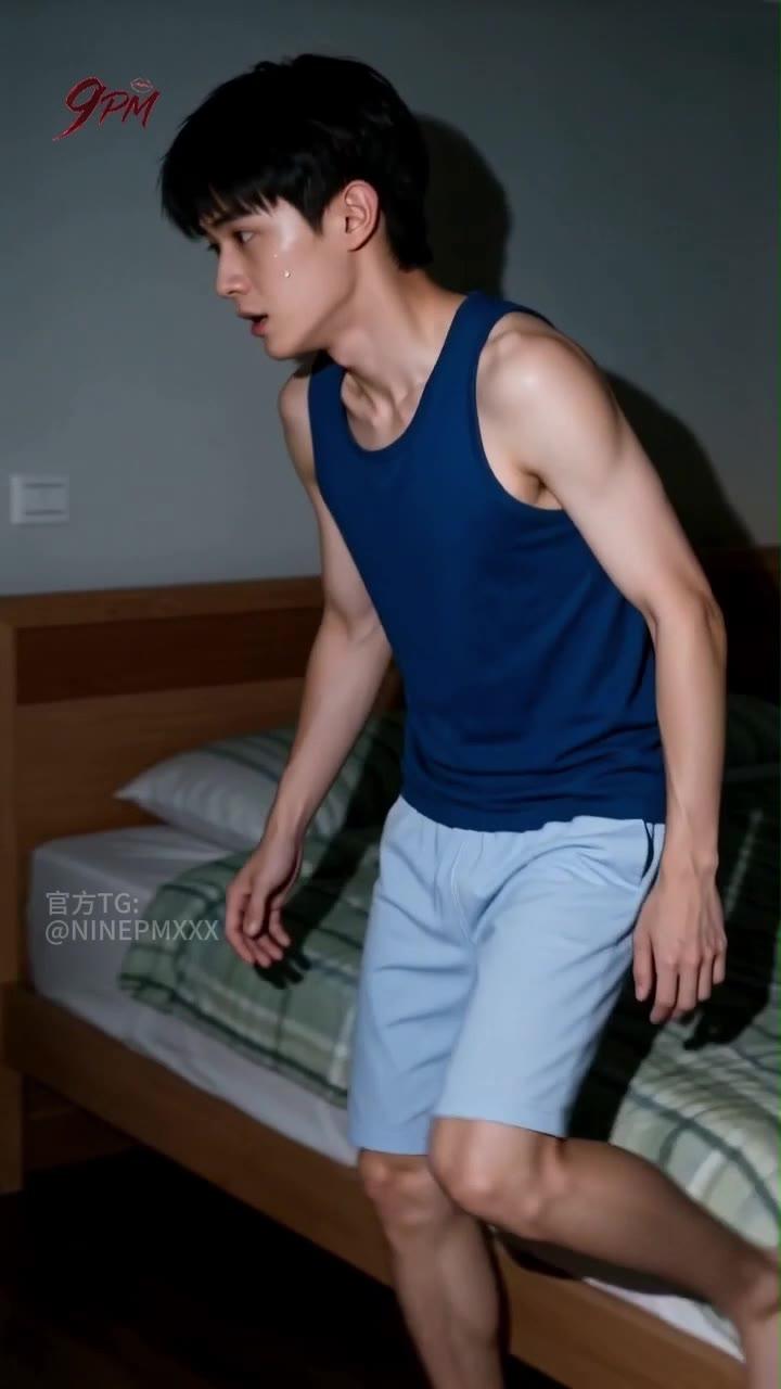 吴梓豪夜间起身再次寻找郑恩爱
