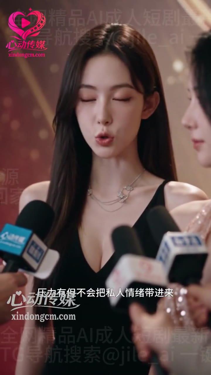 徐京在百合奖宣传活动上接受媒体采访