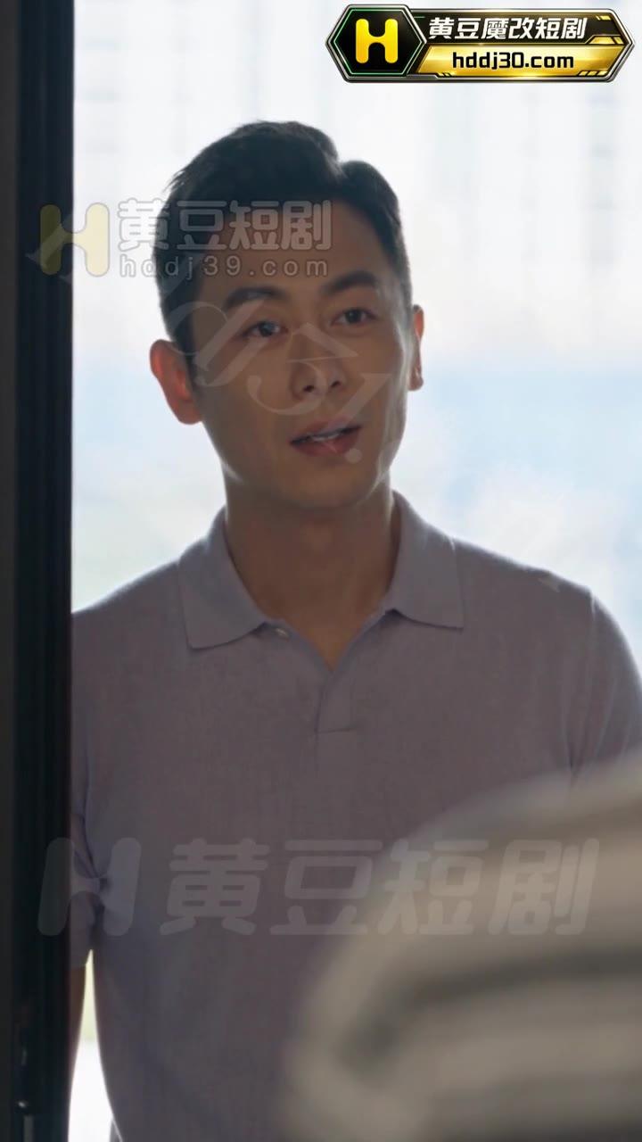 陈卫国站在门外要求解释