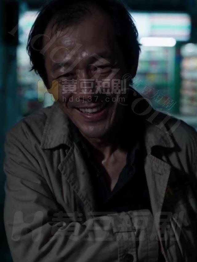 小刚在夜间巷口遇见推销者