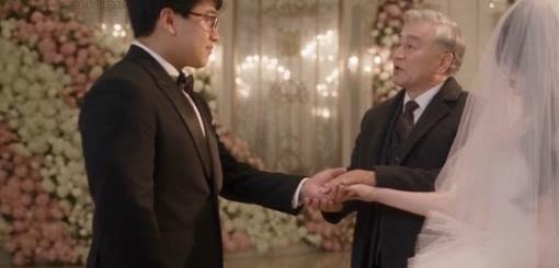父亲在婚礼上把新娘交给张正
