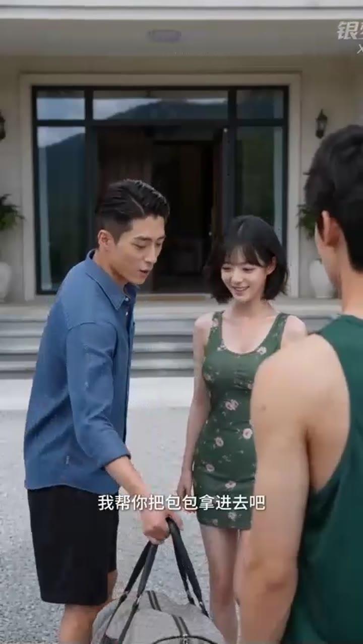 志豪介绍民宿环境