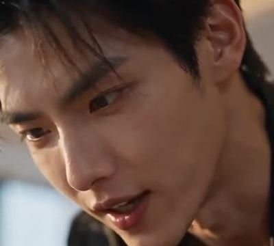 儿子在公寓中以影像向李婷施压