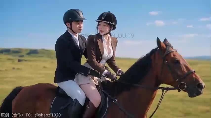 唐雅与陪同者在马场骑马